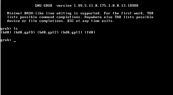 image:Figura de la pantalla del intérprete de comandos de GRUB 2 en la que se puede recuperar información acerca de los dispositivos.