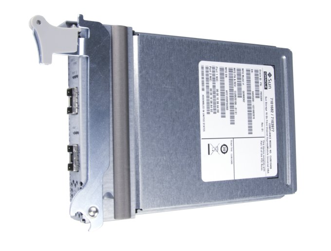 image:Figura en la que se muestra el adaptador de bus de host universal en la configuración de cobre de FCoE de 10 GbE.