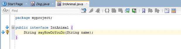 Source editor for IntAnimal shows that the sayHi method has been replaced by sayHowDoYouDo (highlighted).