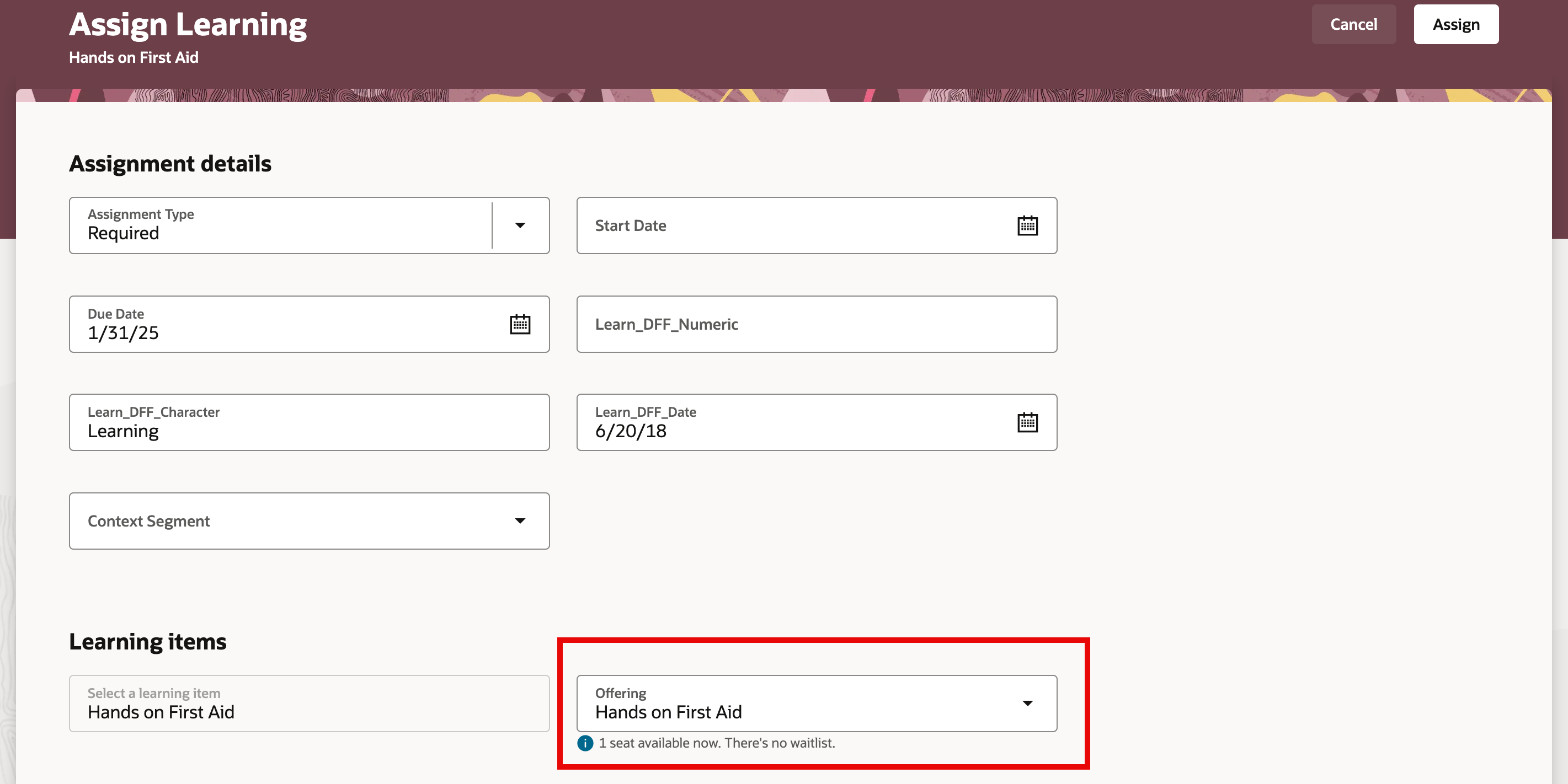 空席の数およびキャンセル待ちがないことが表示された「学習の割当」ページ