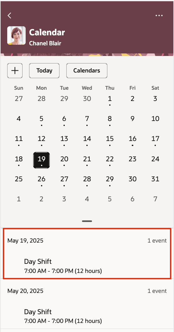 勤務パターン名を表示する就業者カレンダ