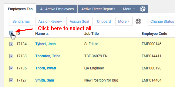 複数の従業員を選択してこのポジションのレビューに割り当てる例