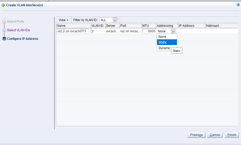 Create VLAN Interfacesウィザードの「ポートの選択」ページを示すスクリーンショット。