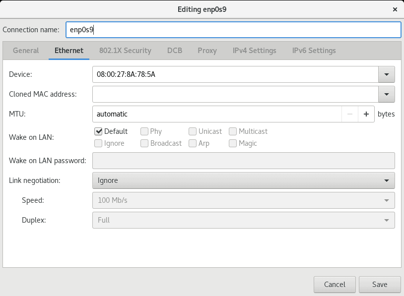 この図は、インタフェースを編集するためのウィンドウを示しています。 ここでは、フィールドが様々なウィンドウ・タブにグループ化されています。それを使用して、インタフェースを構成するために必要な情報を入力できます。 
