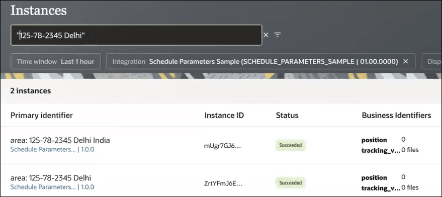 「インスタンス」ページには、上部に検索フィールドとフィルタ・アイコンが表示されます。 現在設定されているフィルタは、検索フィールドの下に表示されます。 この下には、プライマリ識別子、インスタンスID、ステータスおよびビジネス識別子の列を持つインスタンスの表があります。 