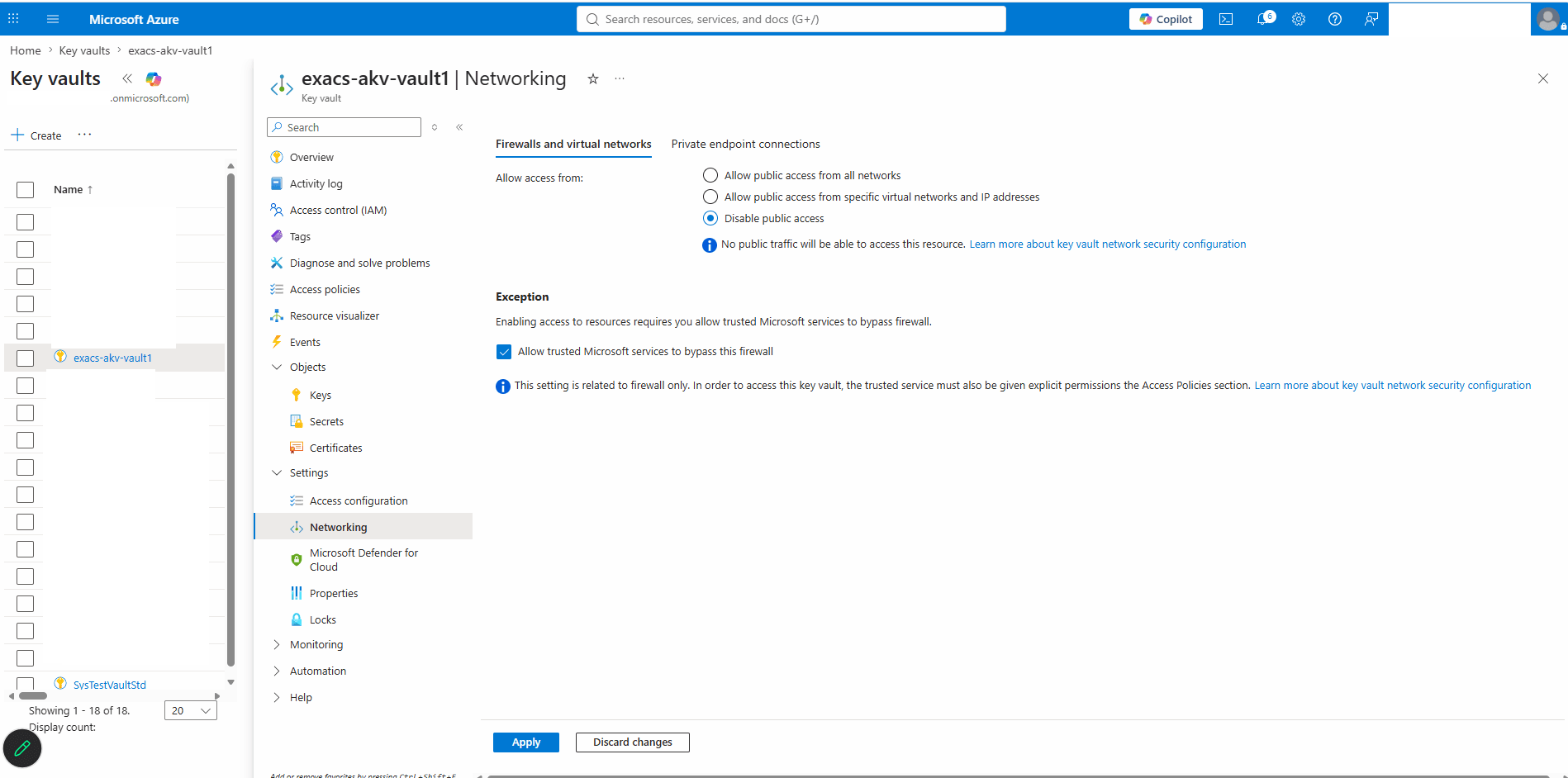 This screenshot shows how to disable AKV public access.