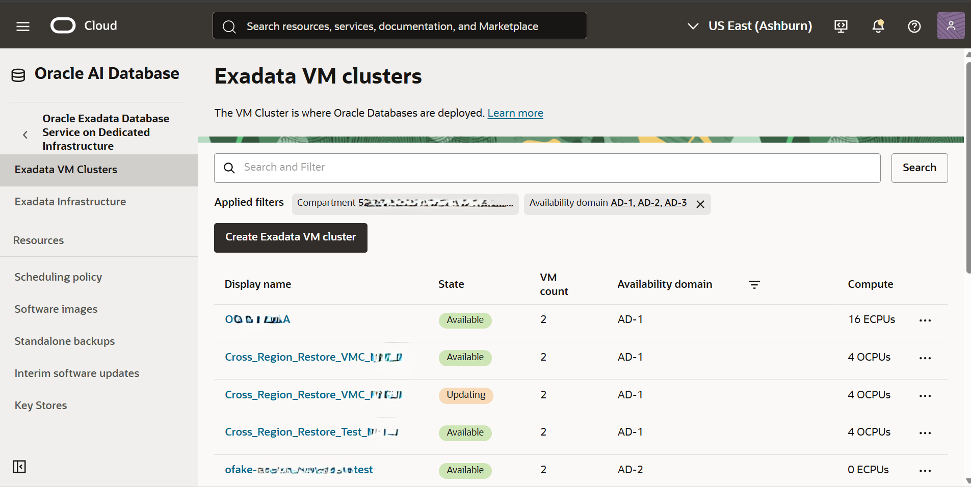 En esta captura de pantalla se muestra la lista de clusters de VM de Exadata.