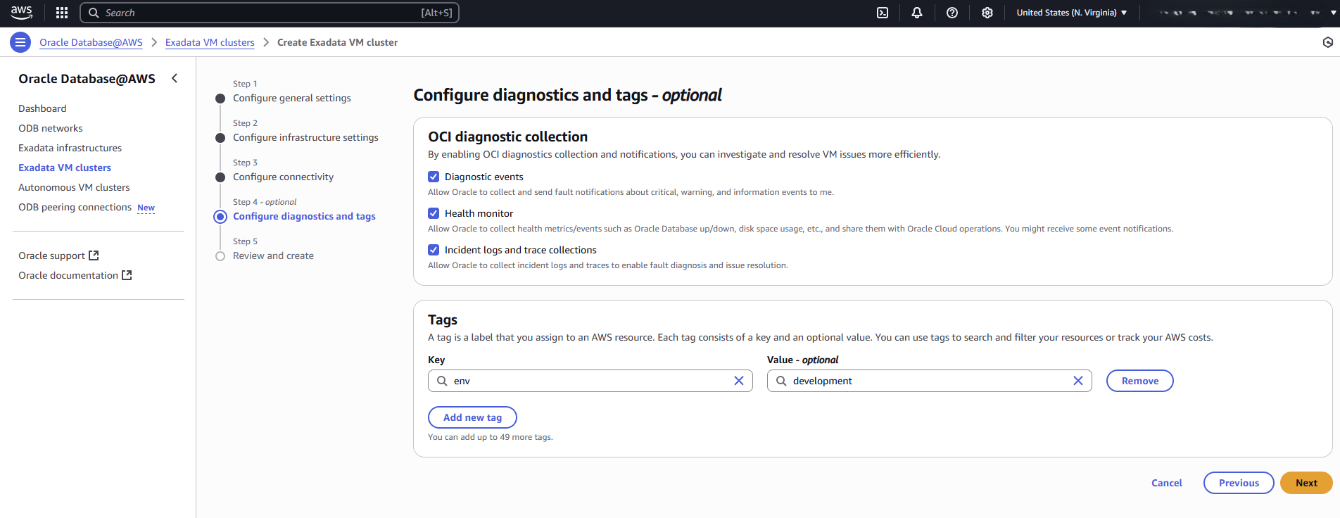 En esta captura de pantalla se muestra la cuarta parte de la creación de un cluster de VM de Exadata.