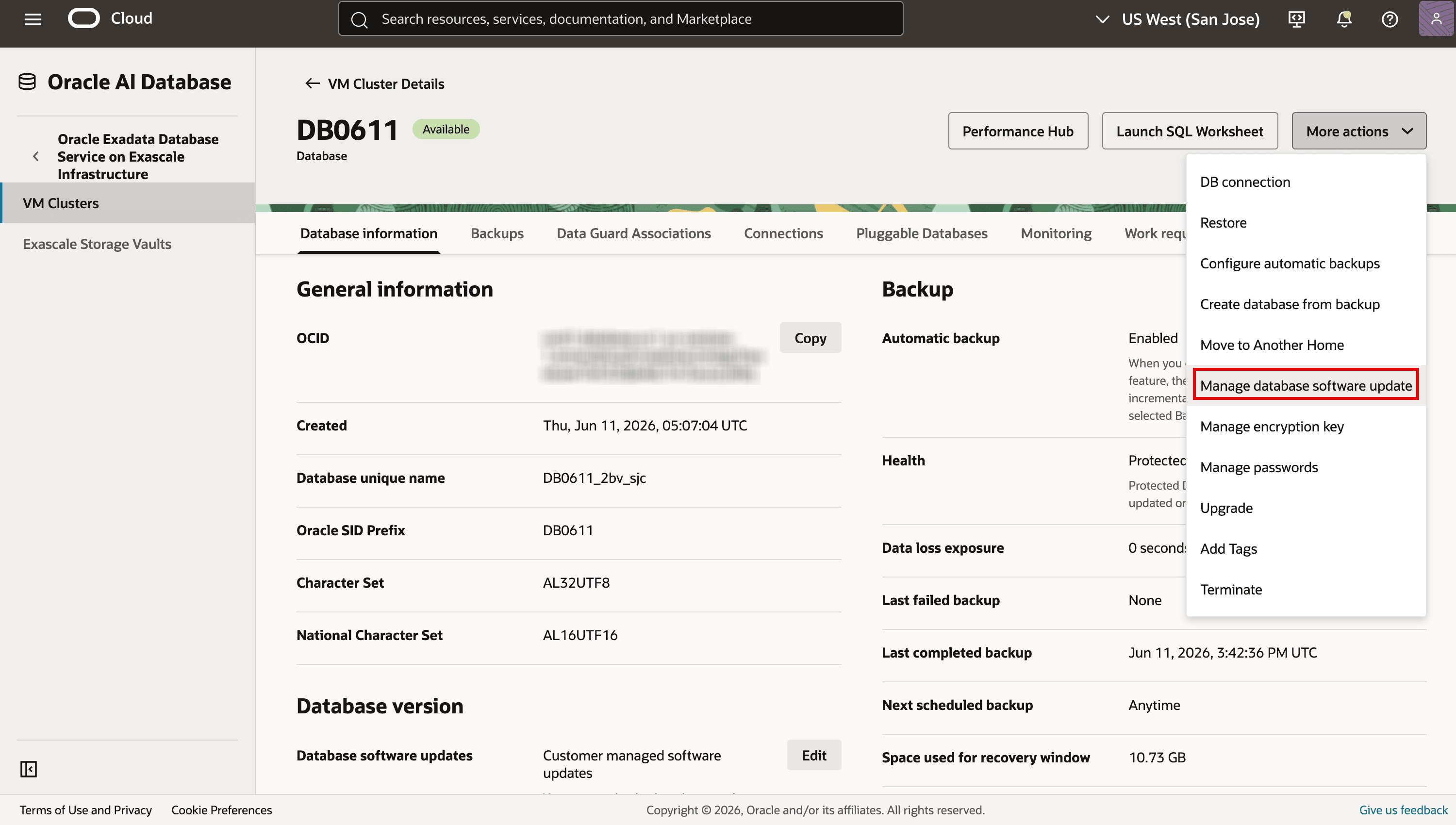 Menú Más acciones Gestionar actualización de software de base de datos
