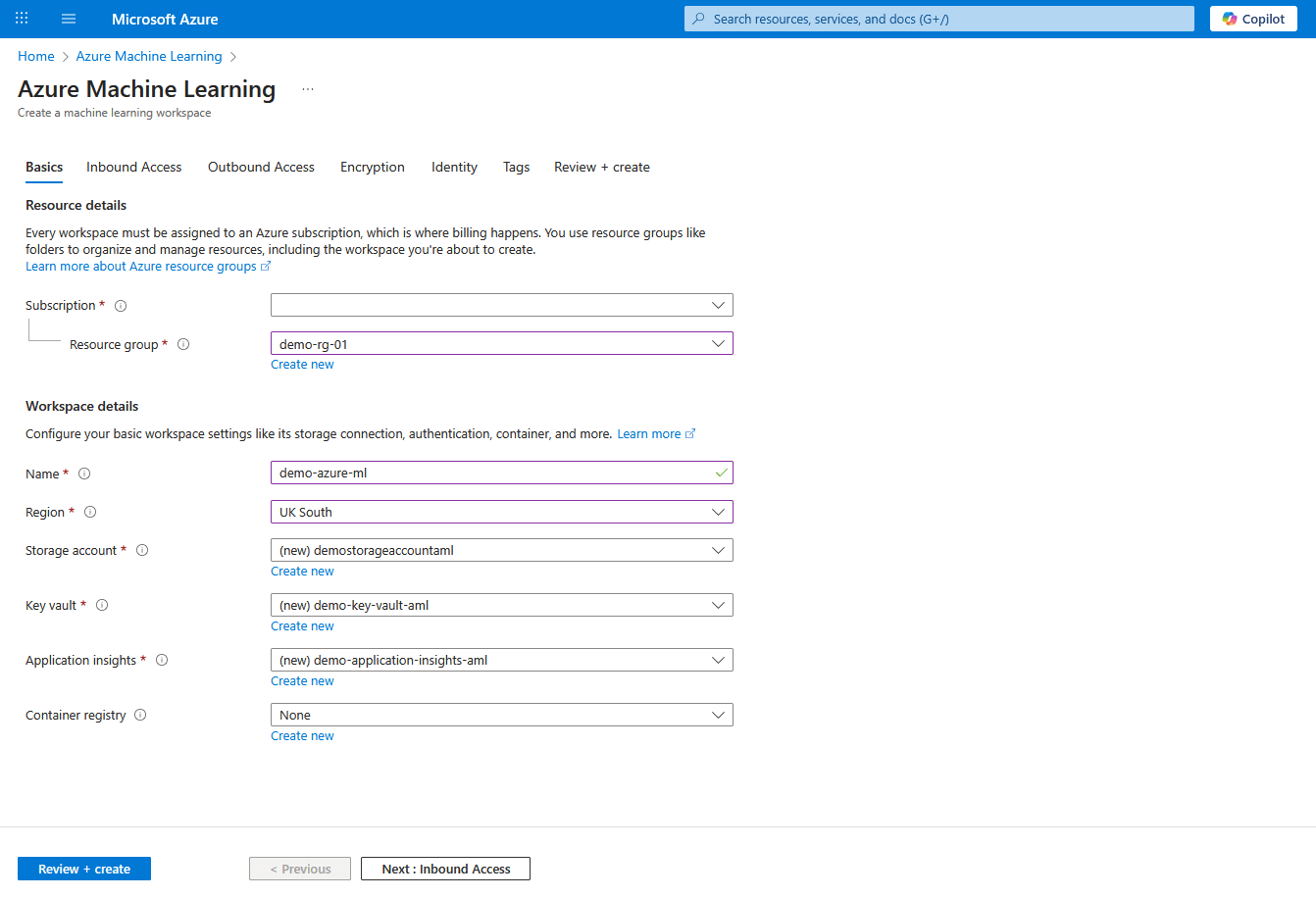 このスクリーンショットは、機械学習ワークスペースの作成方法を示しています。