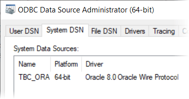 Utilitário Administrador de fonte de dados ODBC de 64 bits do Windows, guia DSN do sistema. Uma Origem de Dados do Sistema denominada TBC_ORA foi adicionada, associada ao driver chamado Oracle 8.0 Oracle Wire Protocol.