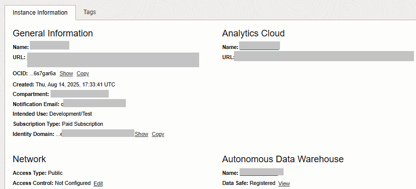 Página de detalhes da instância exibindo Registrado para o Data Safe no Autonomous Data Warehouse