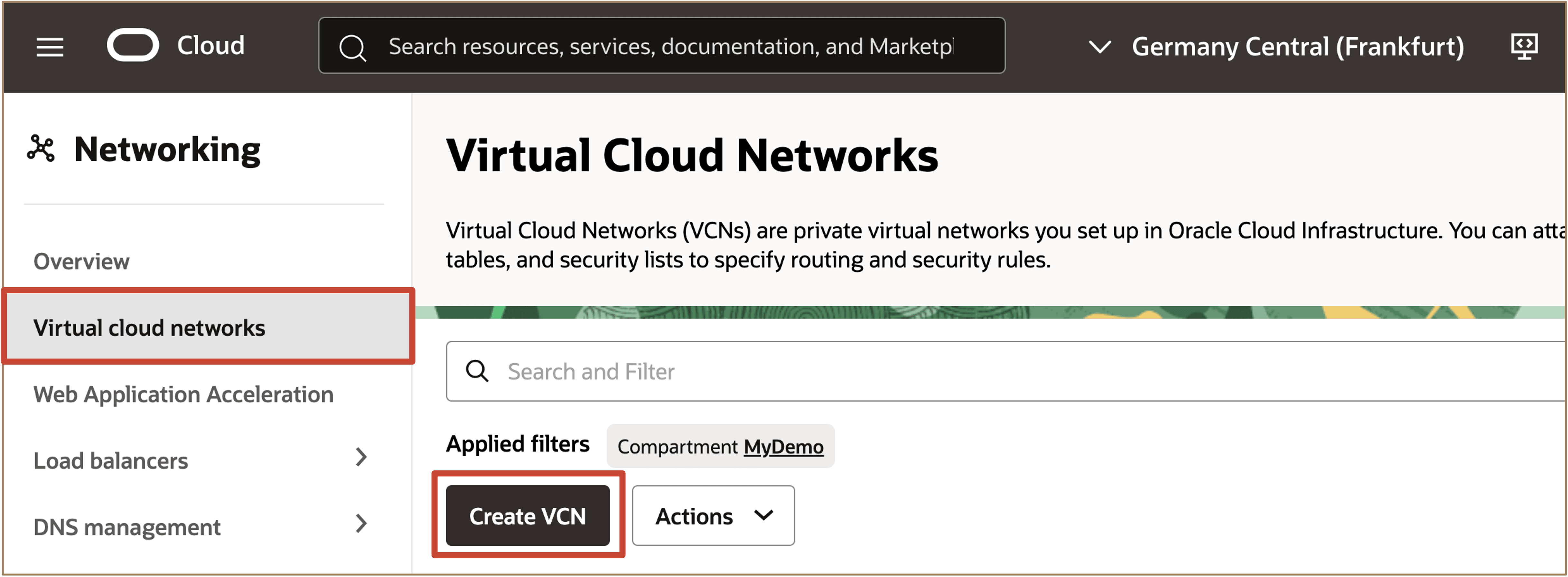 图中显示了如何创建 VCN
